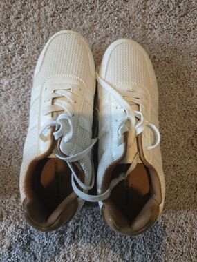 Banana Republic Men's Lace-Up Sneakers in Cream and Brown